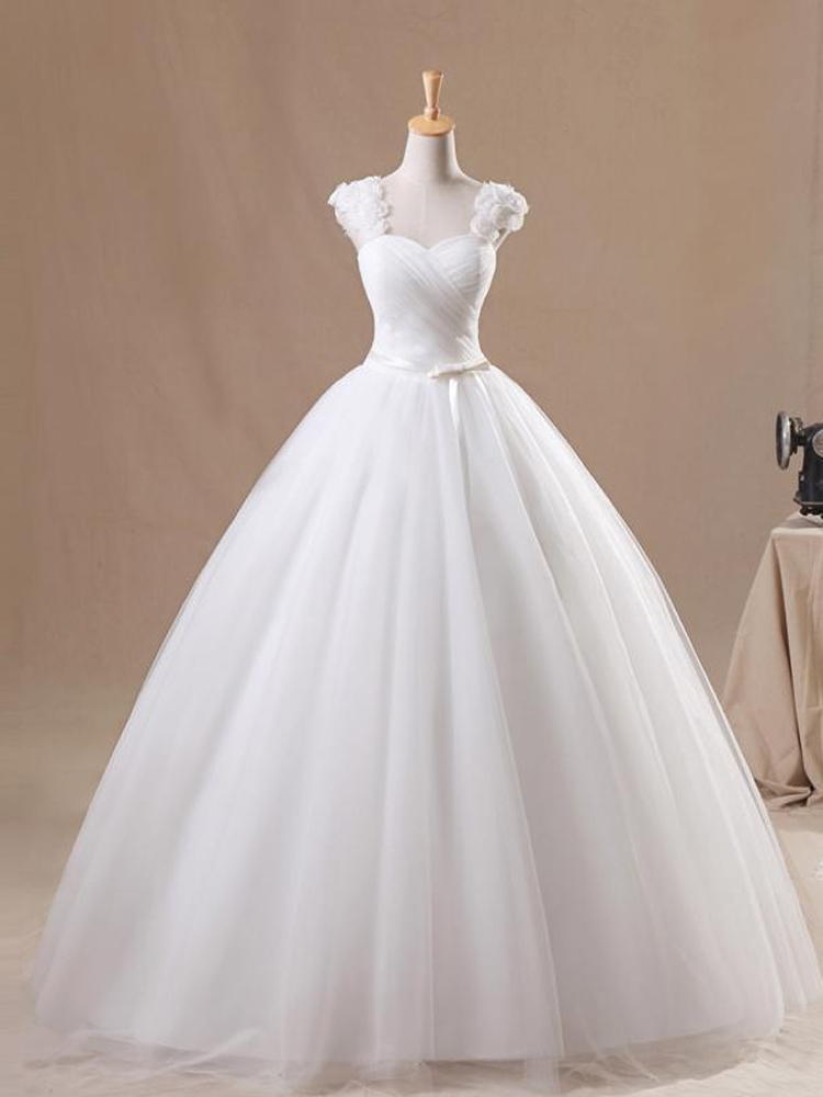 Capped Sweetheart Soft Tulle Ball Gown Wedding Dress With Flowers Floor Length Wedding Gowns Lace Up