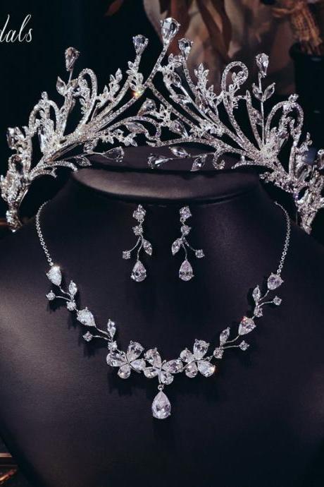 Wedding Tiara Crystals Silver Crown Bride Bridal Accessories Head Hair Rhinestone Diamond Diadem