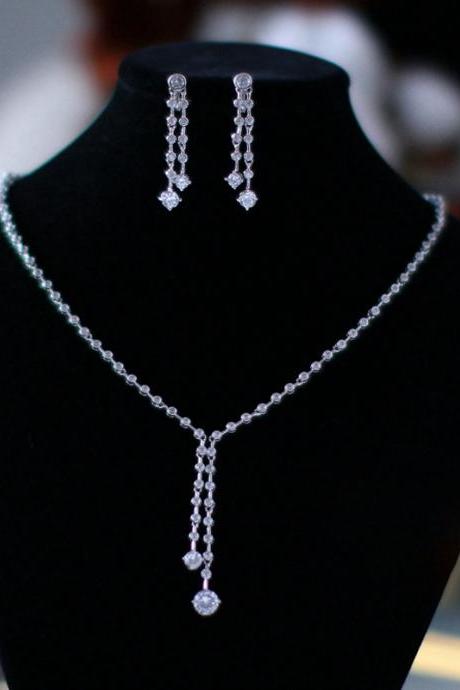 Simple diamond necklace earrings jewelry accessories