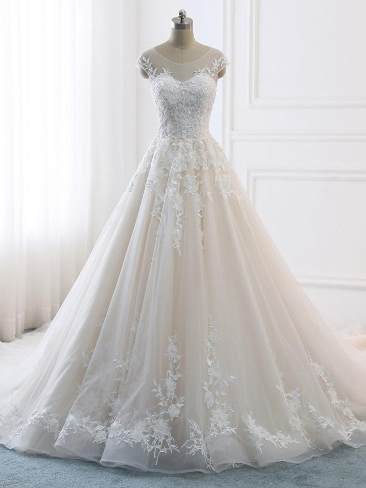 Romantic A-line Royal Wedding Dresses White Bridal Gown Lace Wedding ...